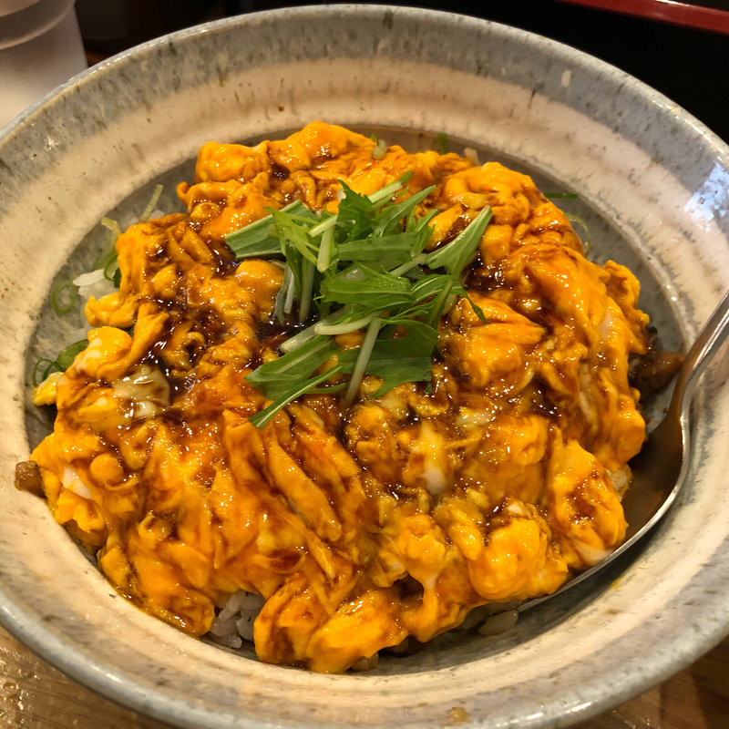 ふわ玉丼（中）卵増し(らーめん専門 和海 （なごみ）)
