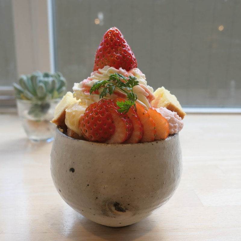 ほっこり　冬のいちごのパフェ(吹上の森 六甲)