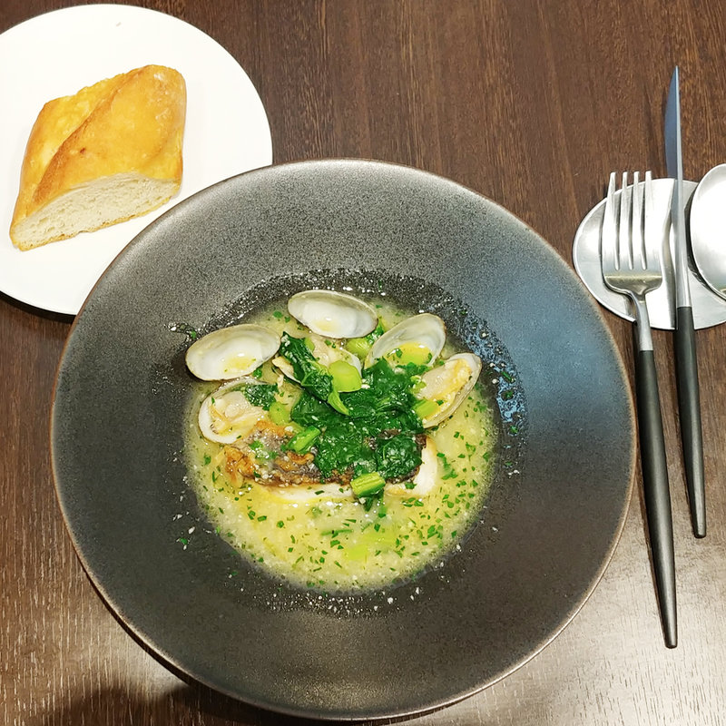 本日の鮮魚のサルサベルデ(フェルミンチョ)