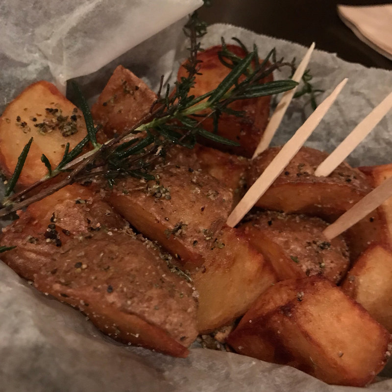 トスカーナポテトフライ(今宵、成田で世界の肉料理とごほうびワインを)