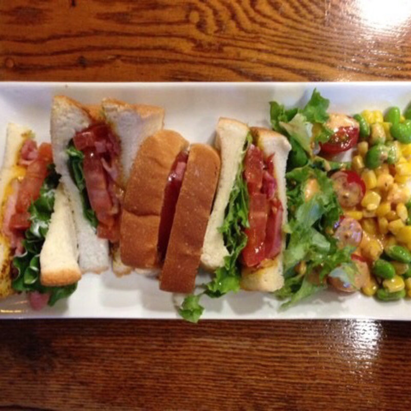 BLTサンド(絵本と珈琲 ペンネンネネム green 大阪店 （ペンネンネネム グリーン）)