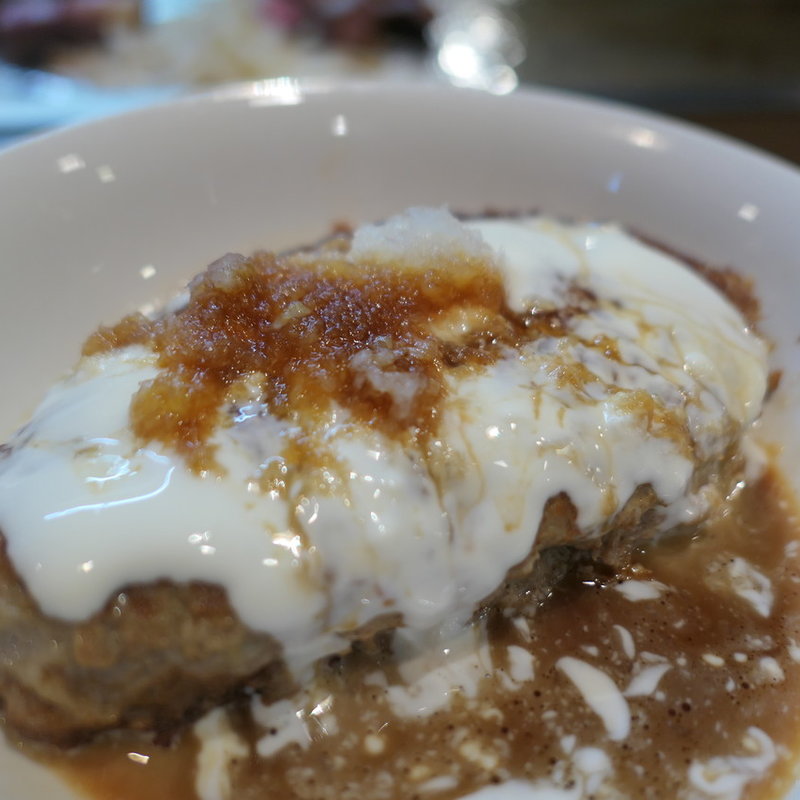 ハンバーグチーズ乗せ(デリシャス )