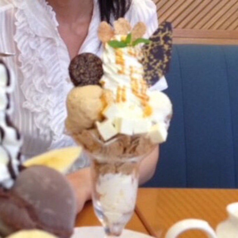 パルフェアルモニ(パティスリーグレゴリー・ゴレ)