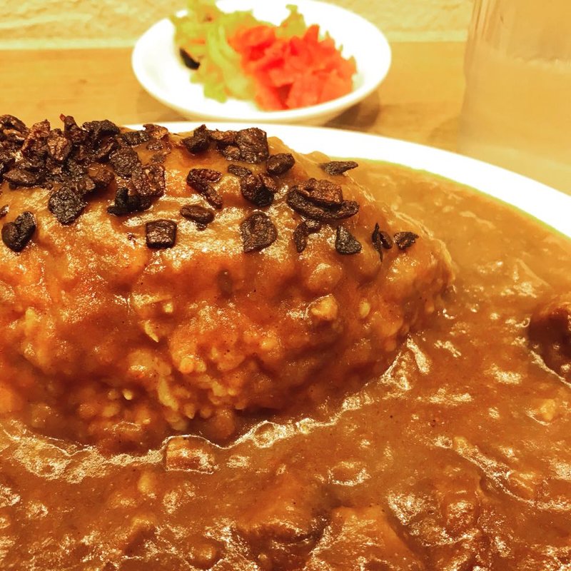 牛すじ煮込みカレー(串BAR くま食堂 )