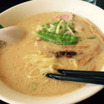 豚骨ラーメン