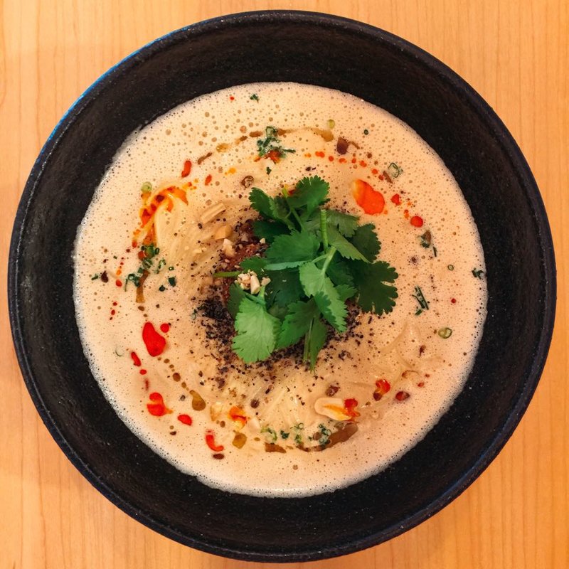 胡麻担担麺(濃厚担担麺 博多 昊(おおぞら))