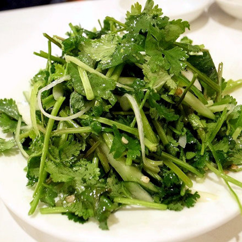 香菜と青唐辛子のサラダ(味坊)