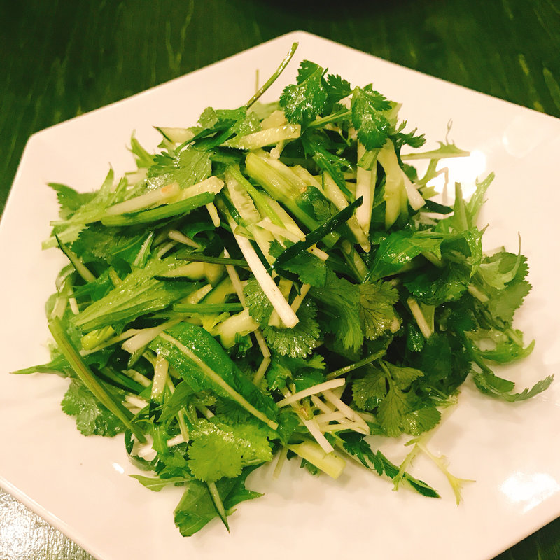 パクチーサラダ(紅虎餃子房 人形町店)