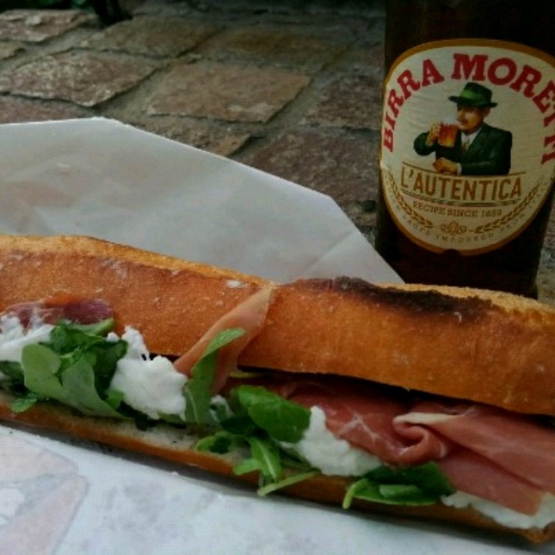 モッツァレラチーズサンド(Mmmozza 原宿店)