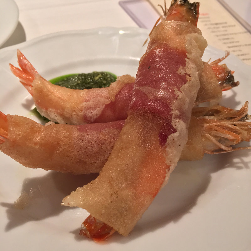 生ハムで巻いた天使の海老のフリット(アントニオ デル ポライオーロ （Antonio　del　Pollaiolo）)