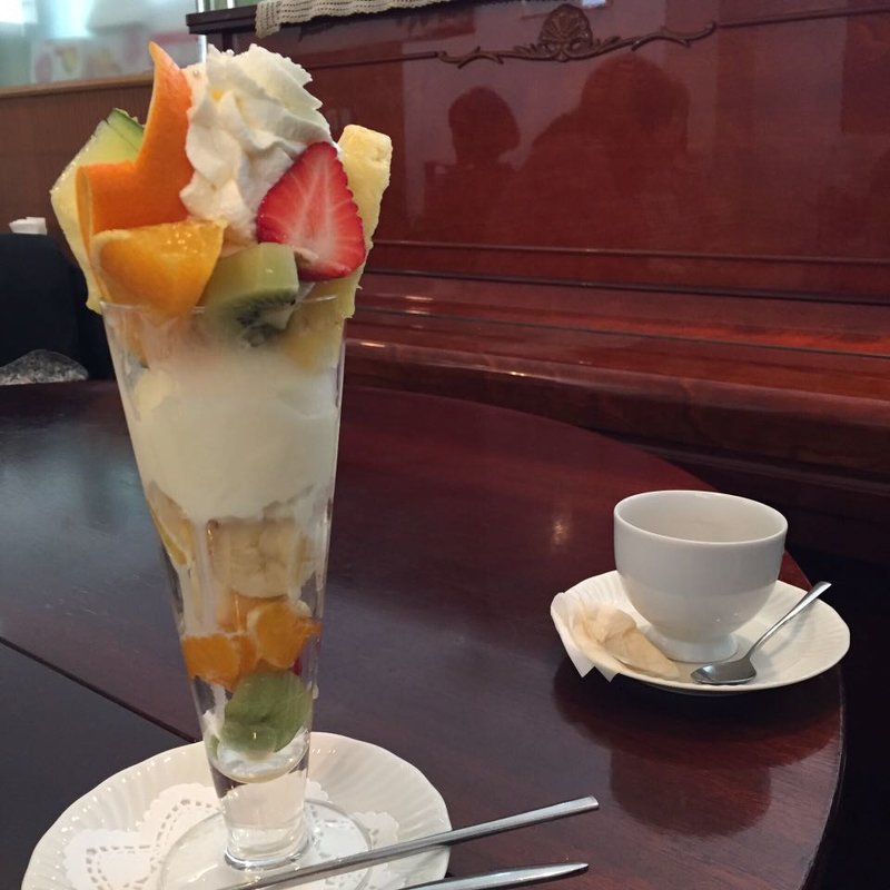 （パフェ）フルツ、バナナ、ブルベリー、チョコレート(プチモンド)