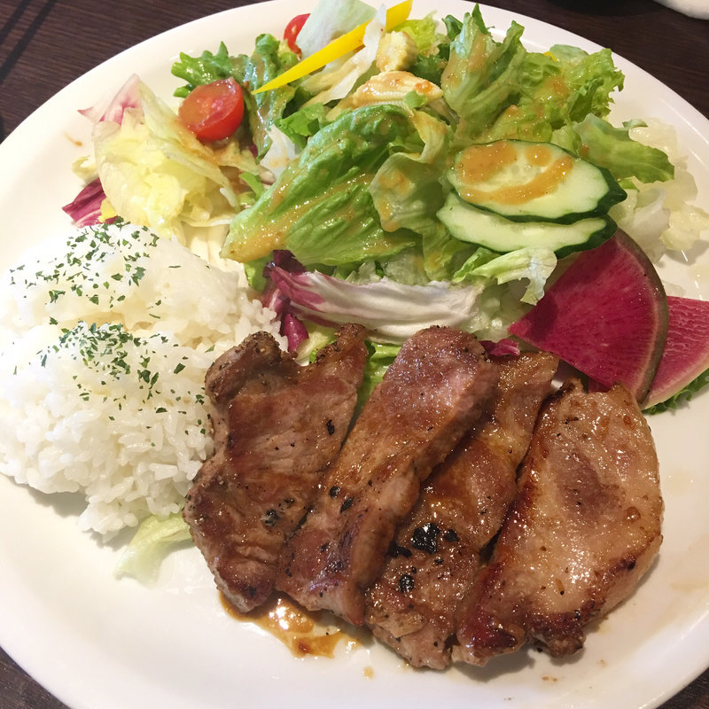 ポークステーキプレート(シュバルカフェ)