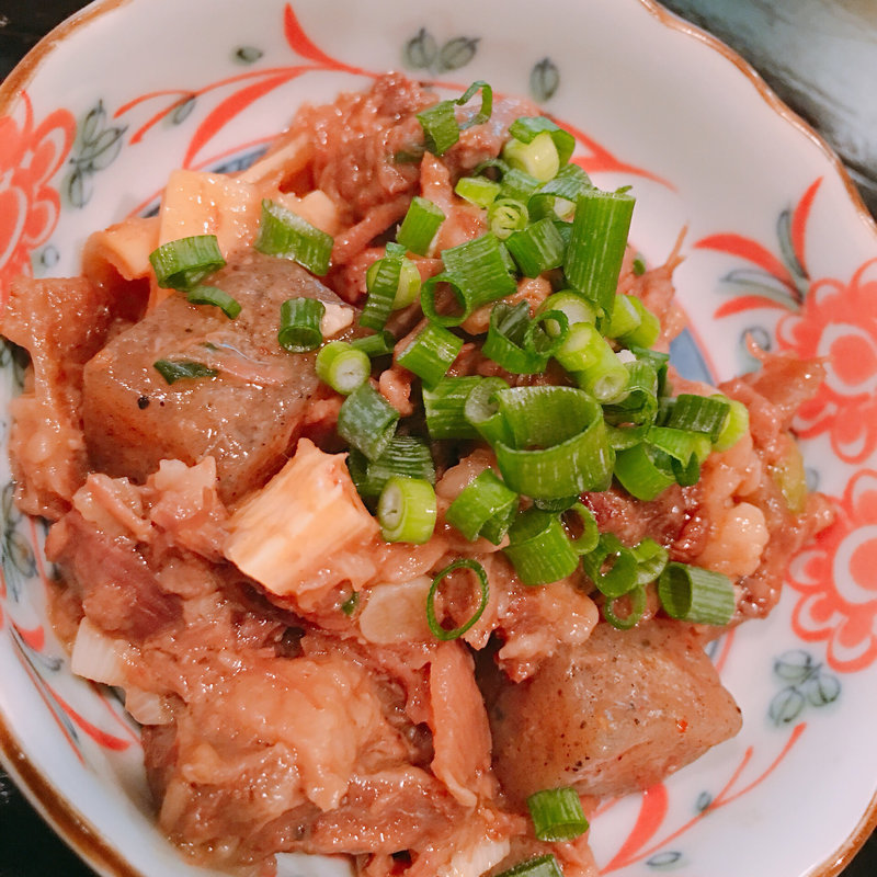 和牛すじどて煮(日本酒BAR四季／SAKE BAR SHIKI)