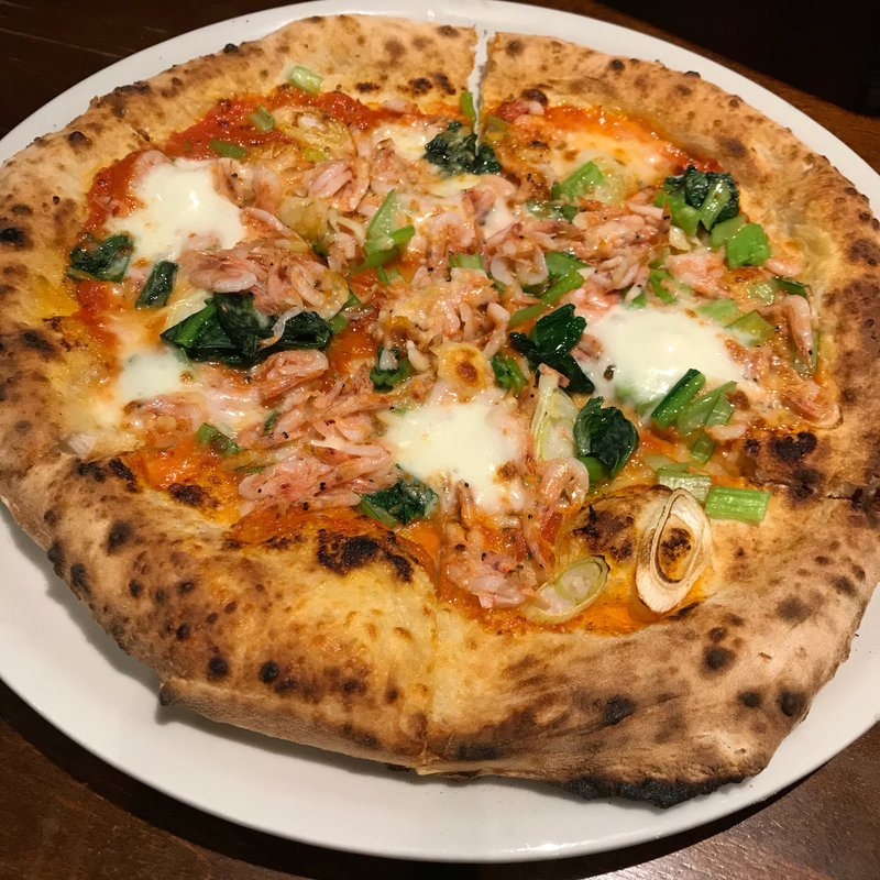 春の風物詩！駿河湾の桜海老と季節野菜のピッツァ(LEGAME)