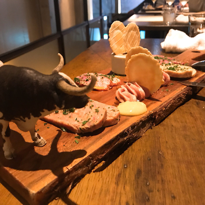 シャルキュトリー盛り合わせ(TABLE O TROIS)