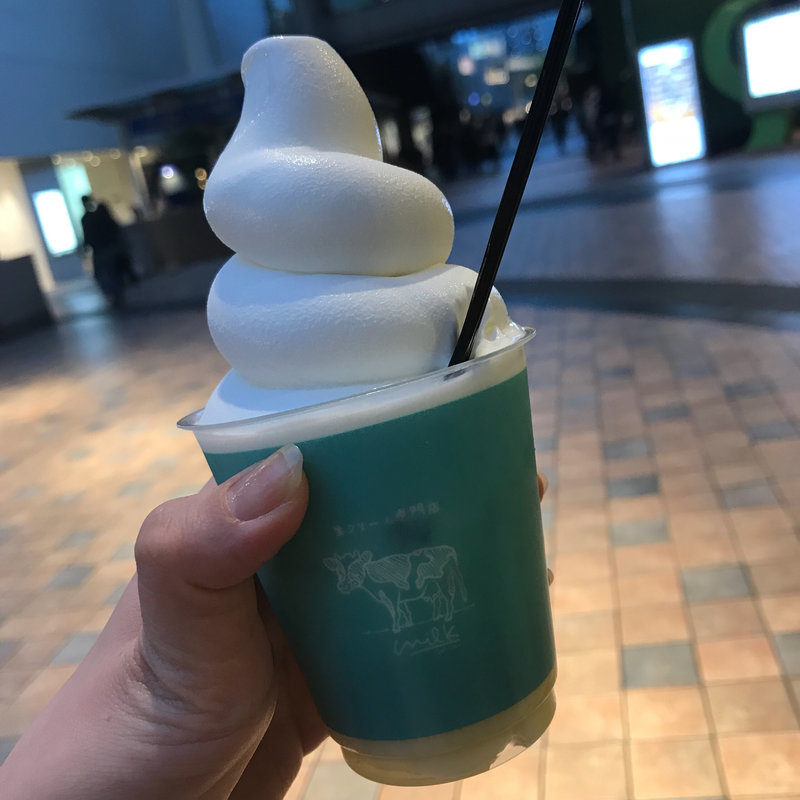 ミルクパフェ(ミルク)