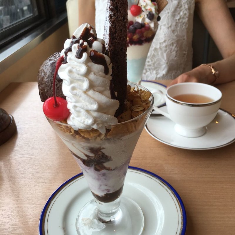 ブルーベリーブラウニーパフェ(からふね屋珈琲店 三条本店 )