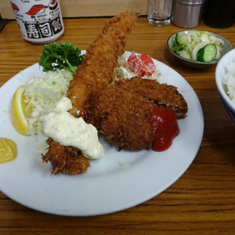 メンチ穴子フライ定食(とんかつ八千代 （とんかつ・やちよ）)