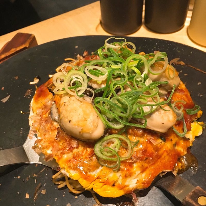 プリプリ牡蠣肉玉そば(タカサゴマル大崎ブライトタワー店)