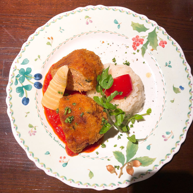 桜エビ入りメンチカツとバターライス(南欧バル Ichigo)