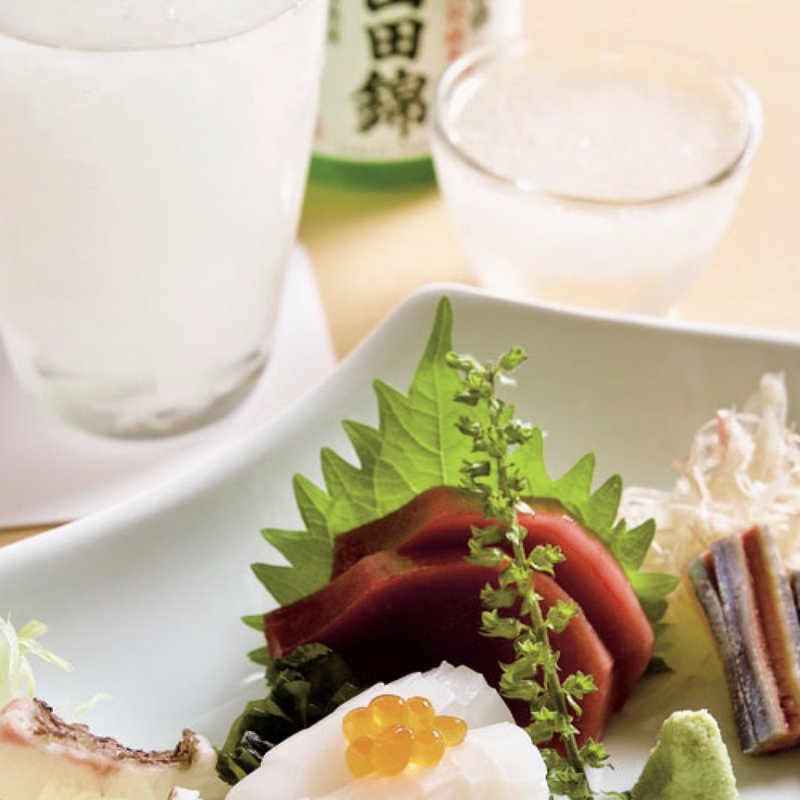 お刺身4品盛り（梅真鯛、スミイカ、光り物、マグロ）(鮨処 銀座福助 本店)