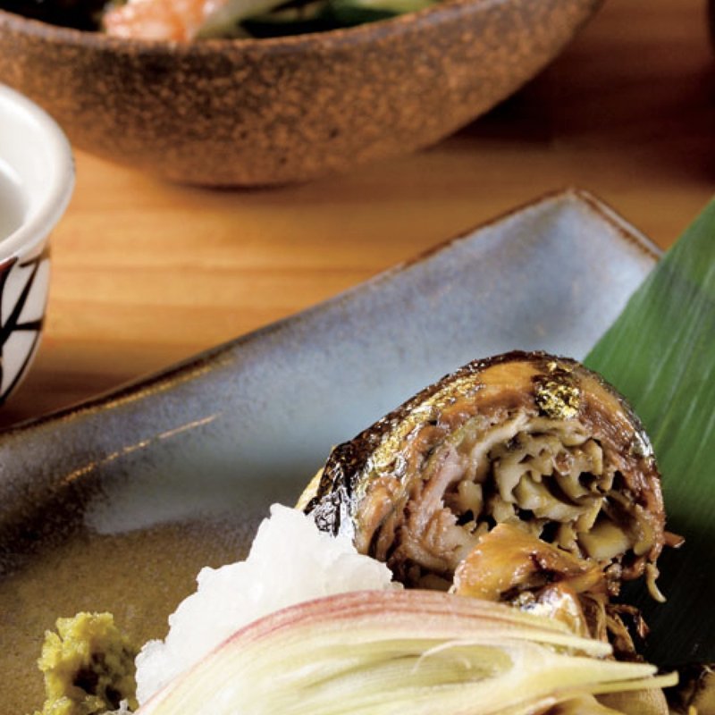 舞茸の秋刀魚巻き、岩もずくと海老の揚げ物(糧亭 銀座魚勝)