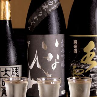 蔵元の「純米酒」セット(蕎麦と酒 いなたや 丸の内パレスビル店)