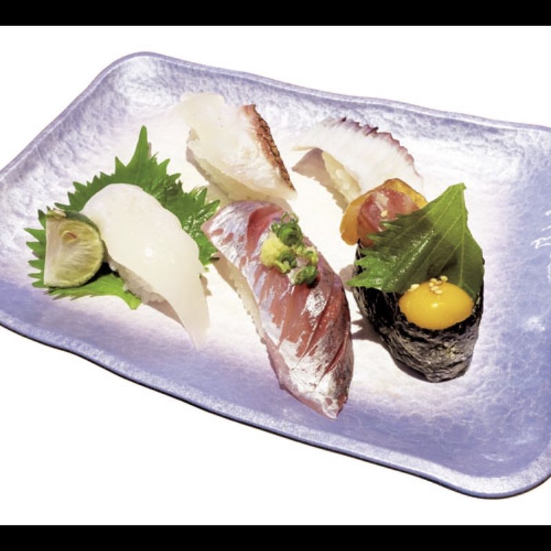 宇和島五貫王（真ダコ、活〆真鯛焼き霜炙り、鯛めし風軍艦、真アジ、真イカ）(回転寿司 すしえもんイーアス高尾店)