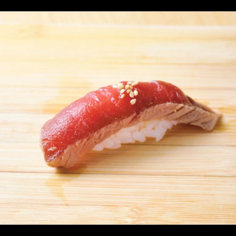 づけマグロ(立喰い鮨 まぐろ人 御徒町出張所)