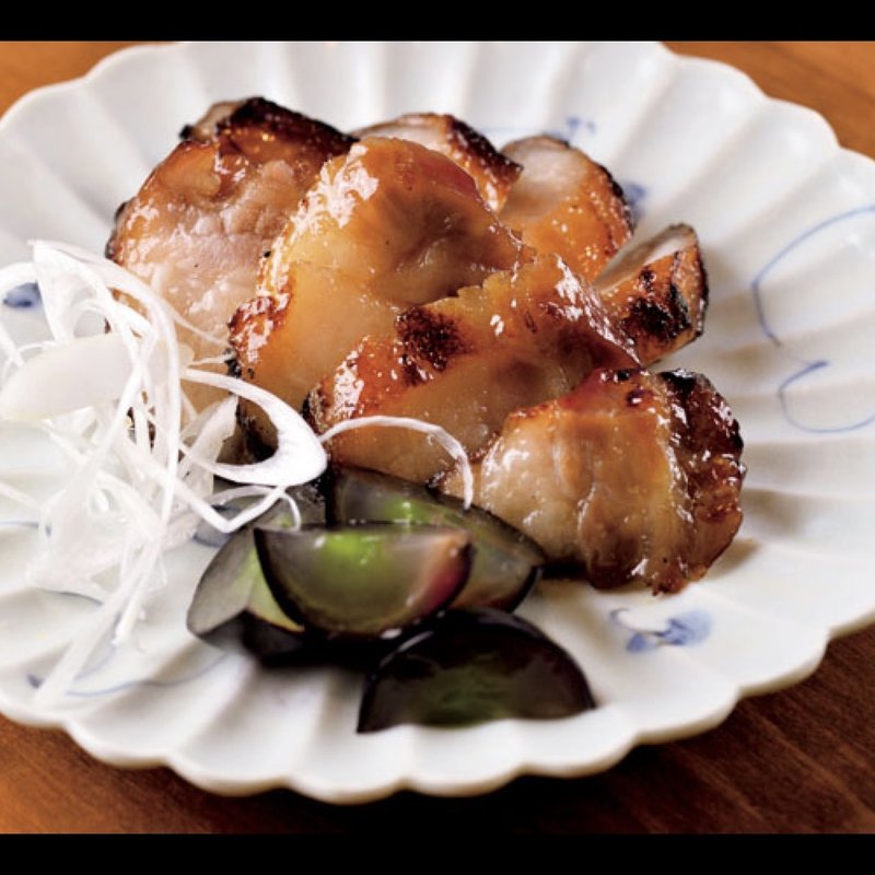 紅麹で漬けた焼豚 巨峰の紹興酒漬け(SUGAR Sake & coffee)