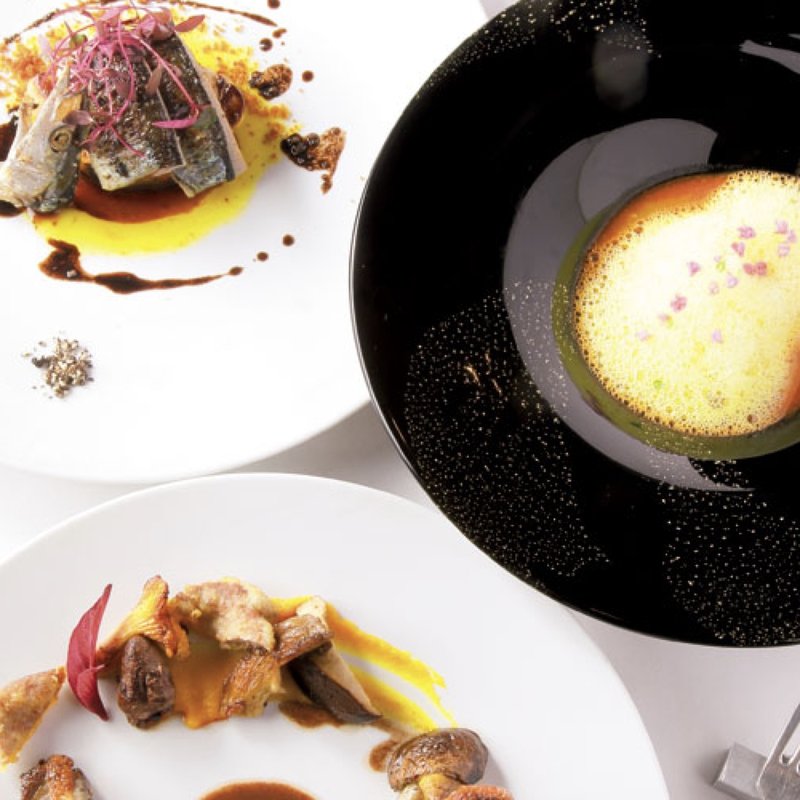 プリフィクスコース 新サンマとフォアグラのポワレ、無花果のキャラメリゼカサゴのスープ・ド・ポワソンフランス・ラカン産 ピジョンのロティ巨峰のグラニテ(Bistro 釜津田 （ビストロ カマツダ）)