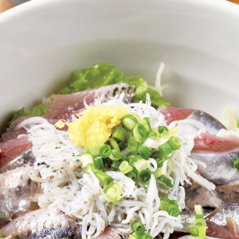 イワシとシラスの親子丼(すゞ太郎)