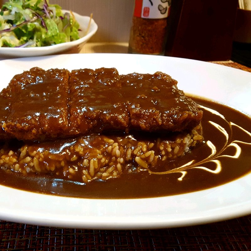 カツ(とんロース)カレー(カレーハウス すぷーん)