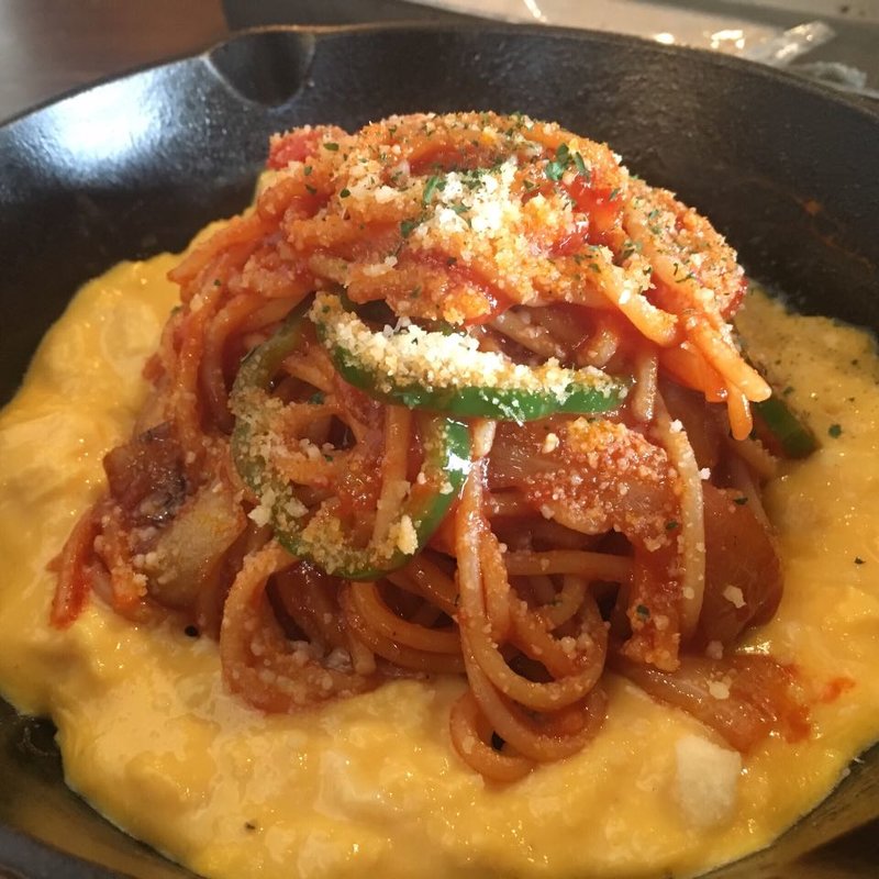 鉄板ナポリタン(FAbULOUS)