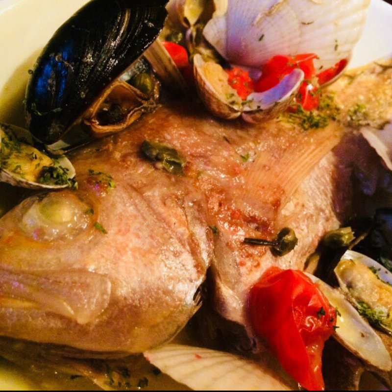 真鯛のアクアパッツァ(ピッコロバンビーノ )