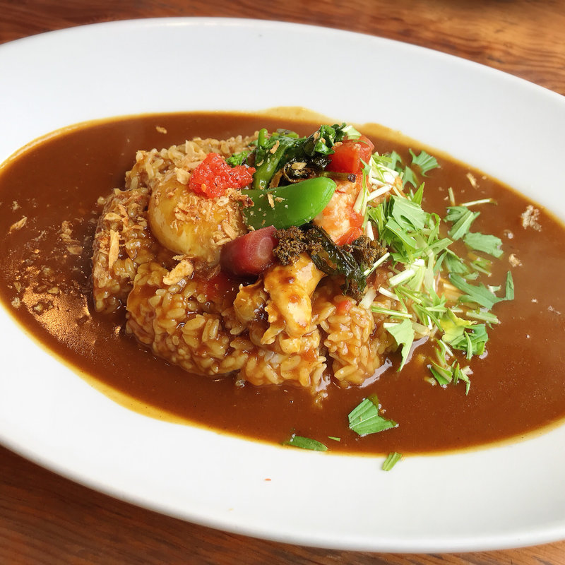 季節の野菜カレー + やわらかチキン(太陽カレー)