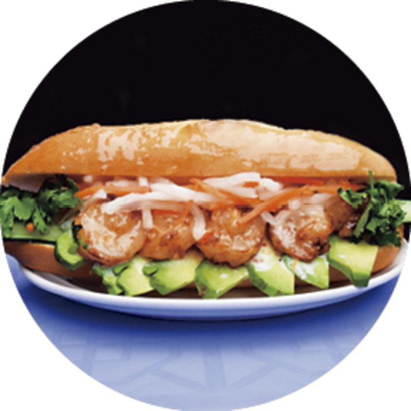 エビチリマヨとアボカドのバインミー(EBISU BANH MI BAKERY)