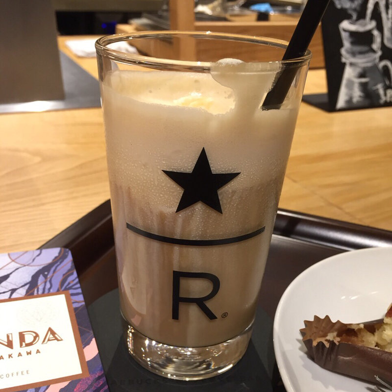 ナイトロゴールドブリューフロート(スターバックス リザーブバー 東京ミッドタウン)