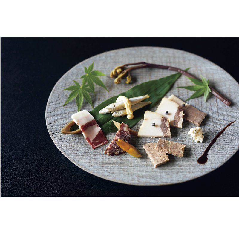 ジビエ加工品の盛り合わせ(徳山鮓 （とくやまずし）)