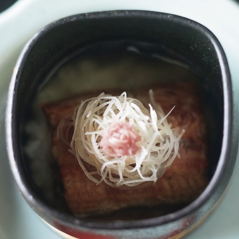 鰻の飯蒸し(徳山鮓 （とくやまずし）)