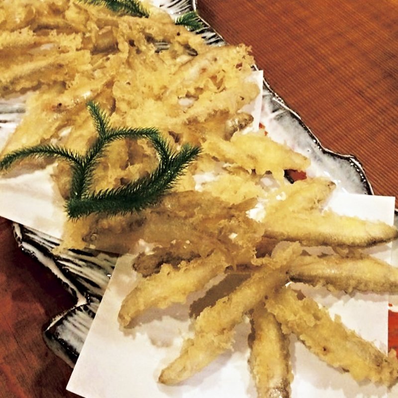 余呉湖の絶品ワカサギ(徳山鮓 （とくやまずし）)