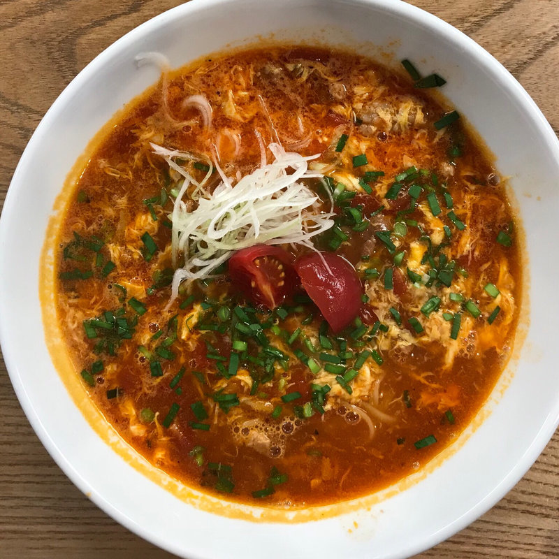 トマトラーメン(湘南トマトラーメン OKAGESAMA （おかげさま）)