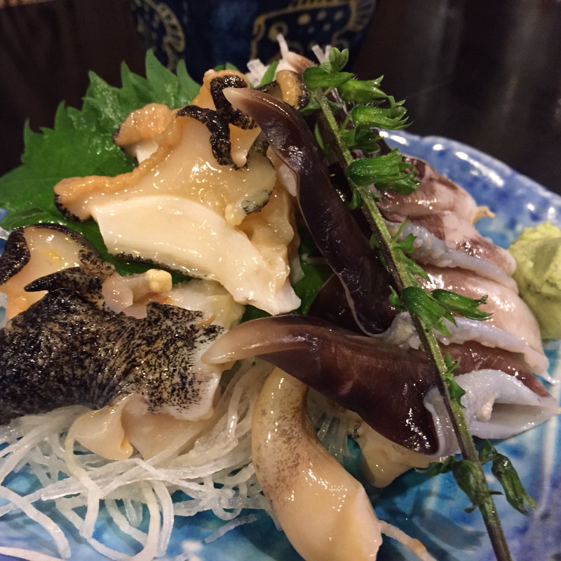 つぶ貝ととり貝の盛り合わせ(ほろよい )