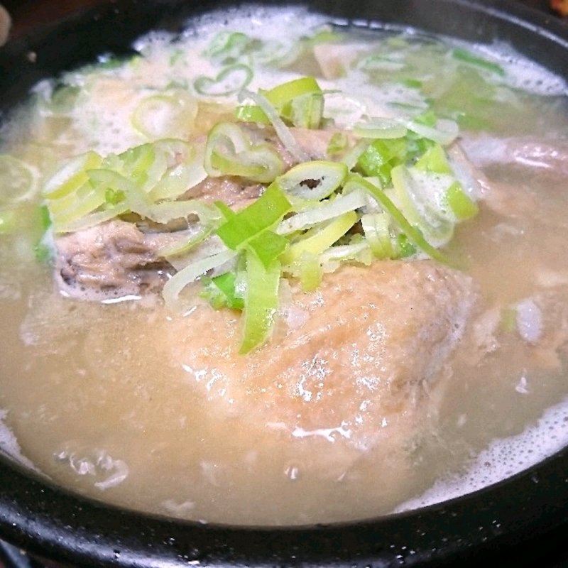 参鶏湯(オアシス)