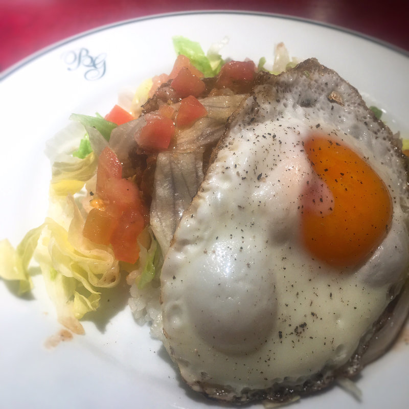 短角牛のロコモコ(フレンチレストラン Brasserie Gyoran（ブラッスリーギョラン）八丁堀)