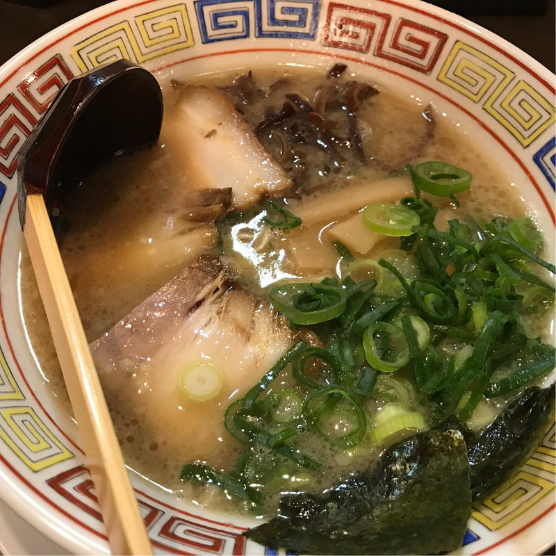 久留米らーめん(とんこつらーめん 雅 本店 （まさ）)