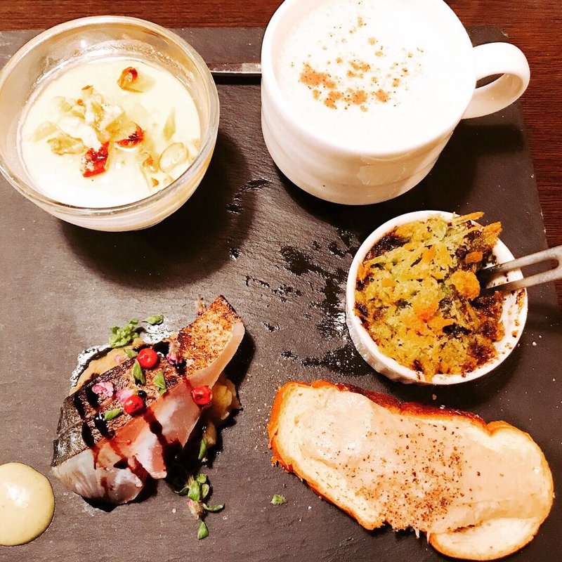 アミューズ(カーヴ ド ルフージュ （Cave de Rufuge）)