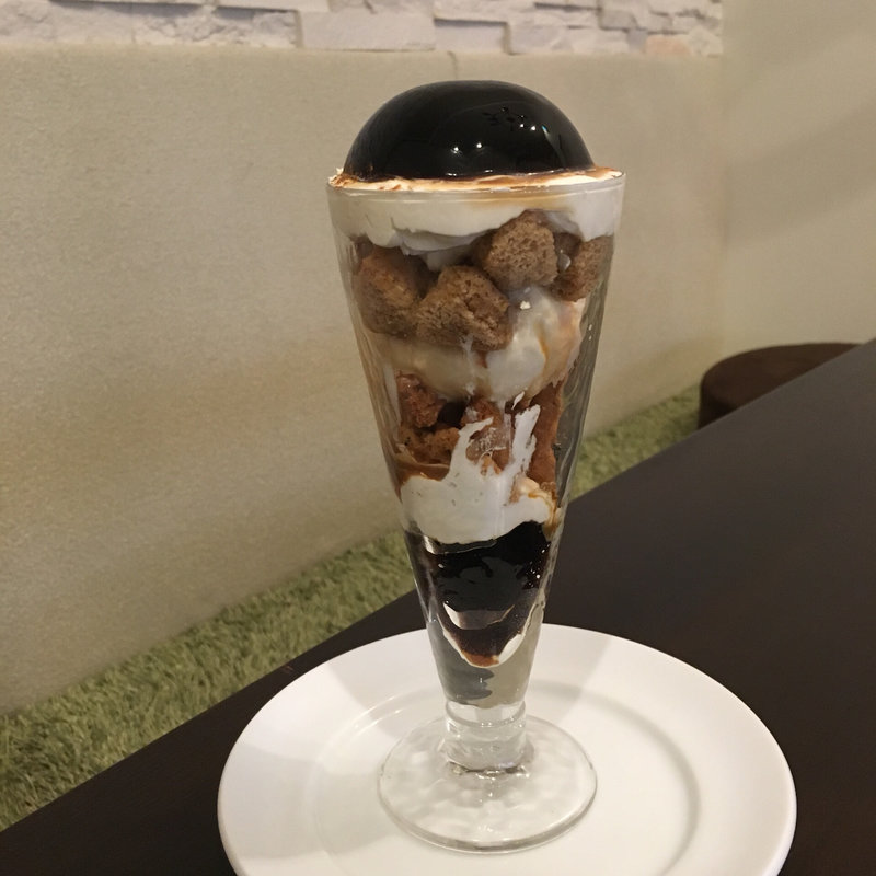 ぷるぷるカプチーノパフェ(トラットリアマエコ （trattoria MAECO）)