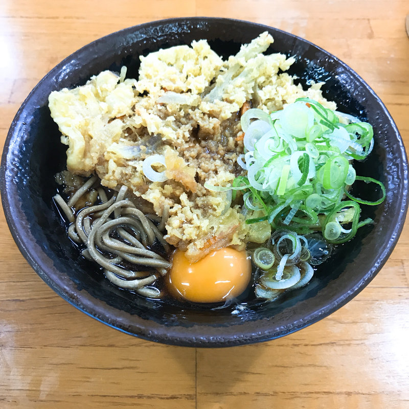 かき揚げと玉子そば(野むら )