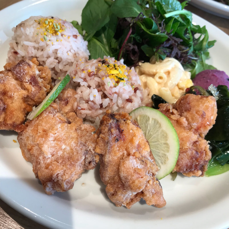 モチコフライドチキンプレート(ALOHA TABLE ペリエ千葉)